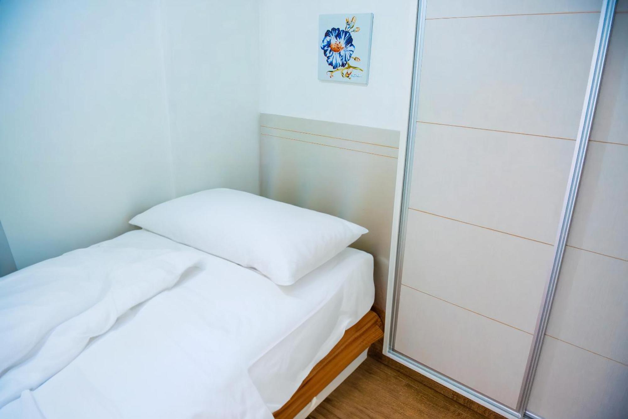 Apartamento Enseada Nautico Caldas Novas - Go Экстерьер фото